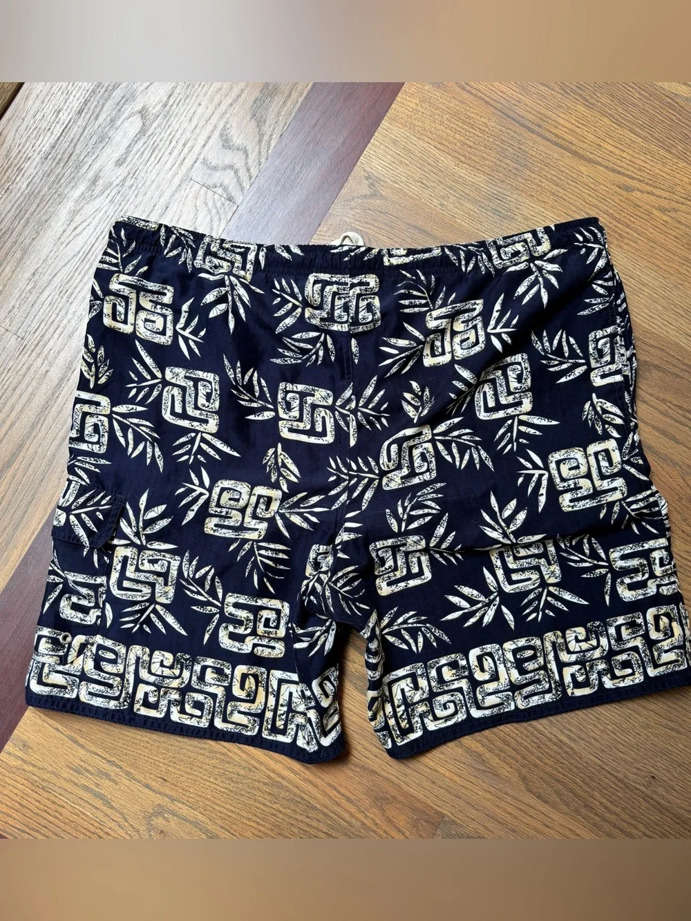 NATURALIFE Navy Blue Geometric Print Swim Trunks Size Medium Beach Hawaiian
